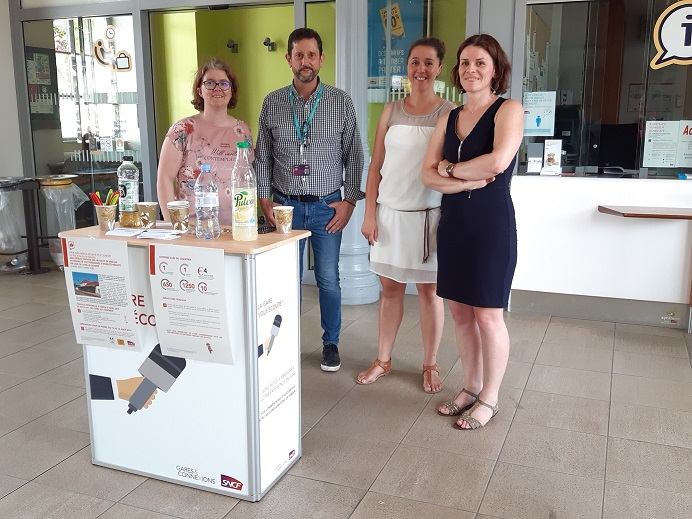 De gauche à droite : Gaëlle Dupont DREAL BFC / Frédéric Bourrely SNCF gares et connexions / Caroline Molherat région BFC / Valérie Reymond-Laruinaz SNCF réseau